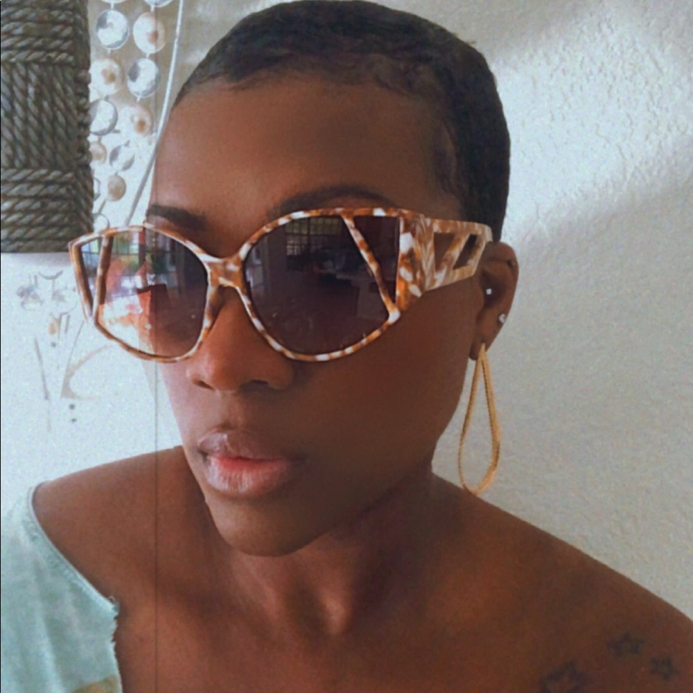 FASHION SUNGLASSES